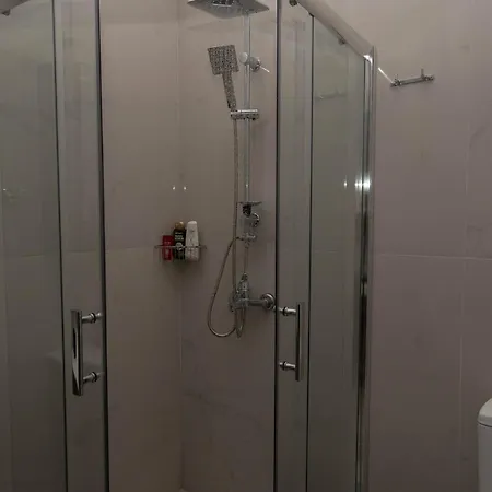 Reina House בית נופש