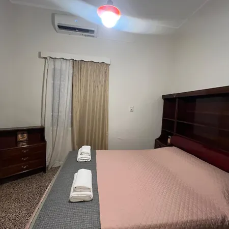 別荘 Reina House ハニア