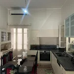Reina House