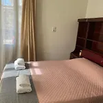 Reina House