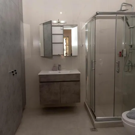 Holiday home Reina House