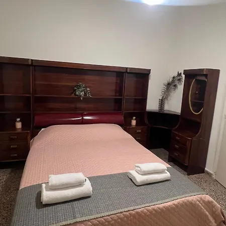 Vakantiehuis Reina House *