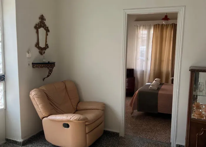 Reina House Vakantiehuis *